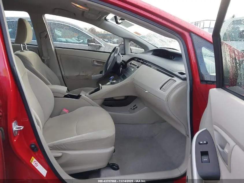 2011 TOYOTA PRIUS THREE