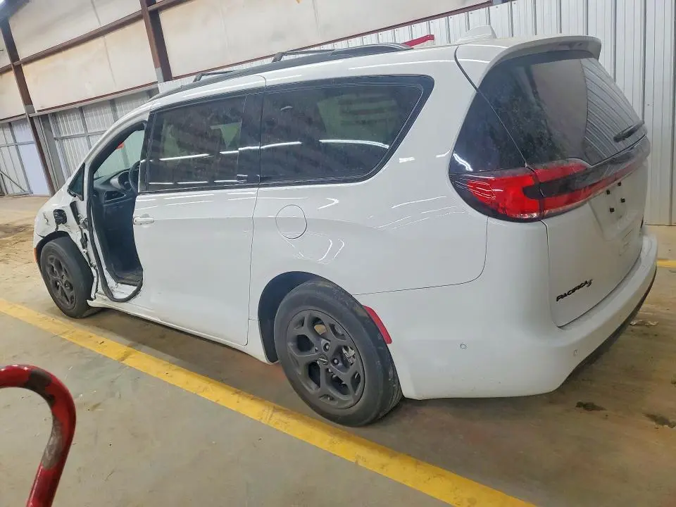 2021 CHRYSLER PACIFICA HYBRID LIMITED  