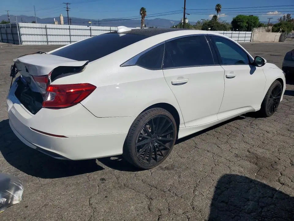 2021 HONDA ACCORD LX  