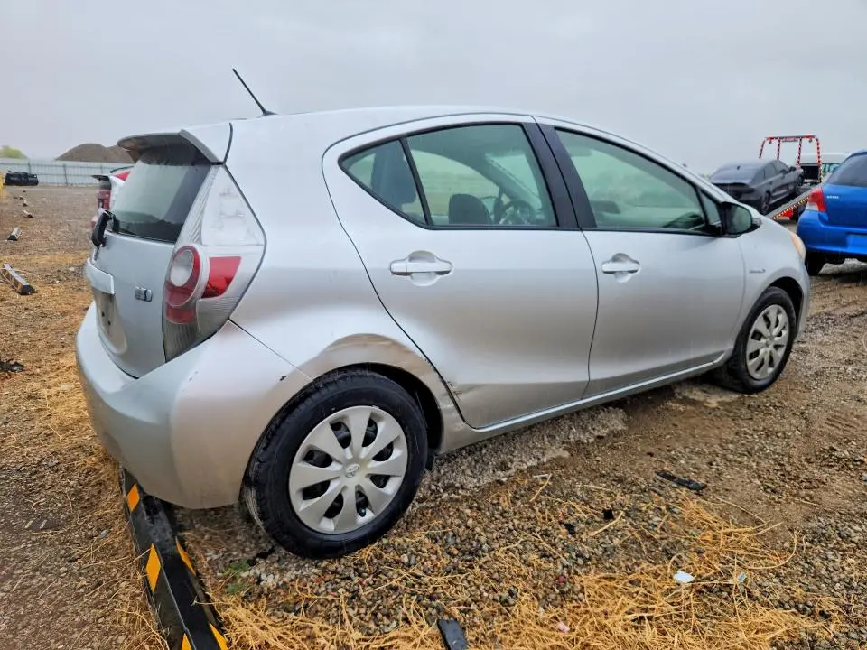2013 TOYOTA PRIUS C TWO  