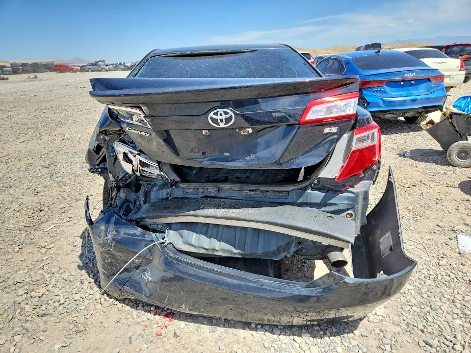 2012 TOYOTA CAMRY SE  