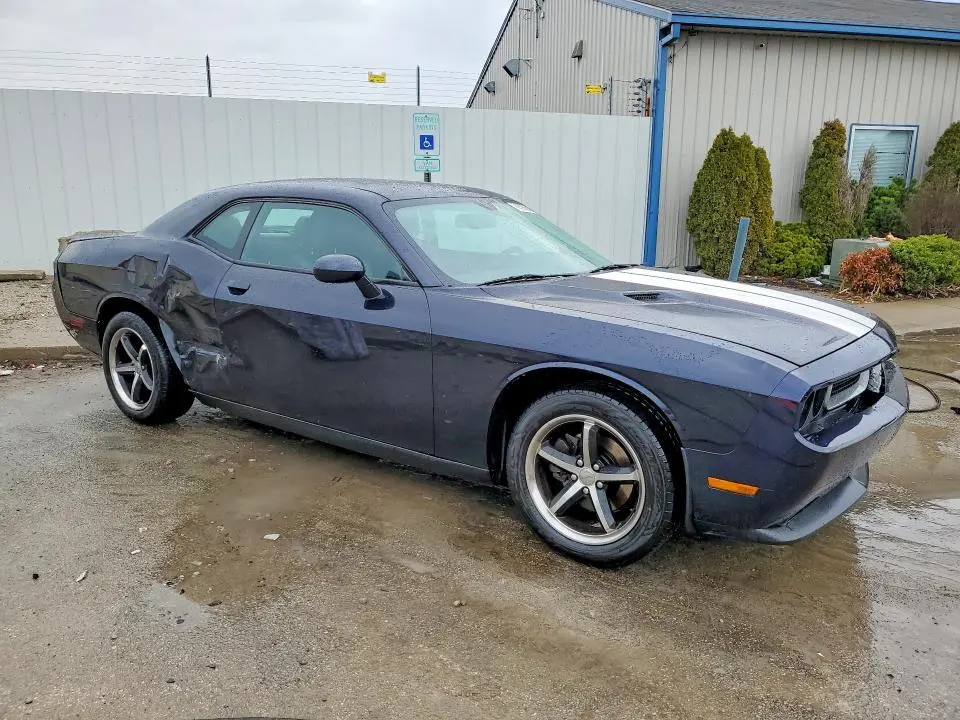 2011 DODGE CHALLENGER   
