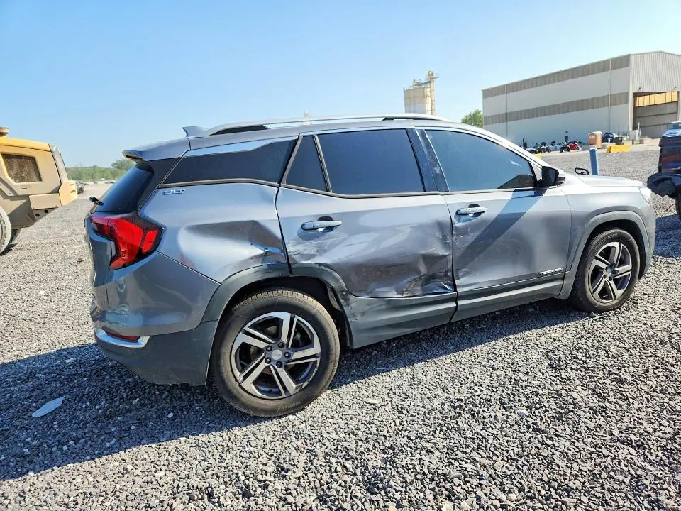 2018 GMC TERRAIN SLT  