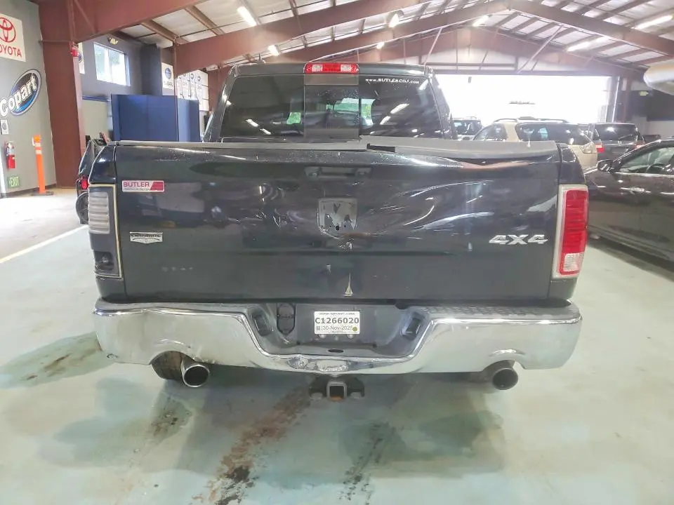 2015 RAM 1500 LARAMIE  