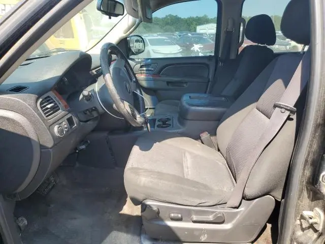 2011 CHEVROLET SUBURBAN C1500 LS  