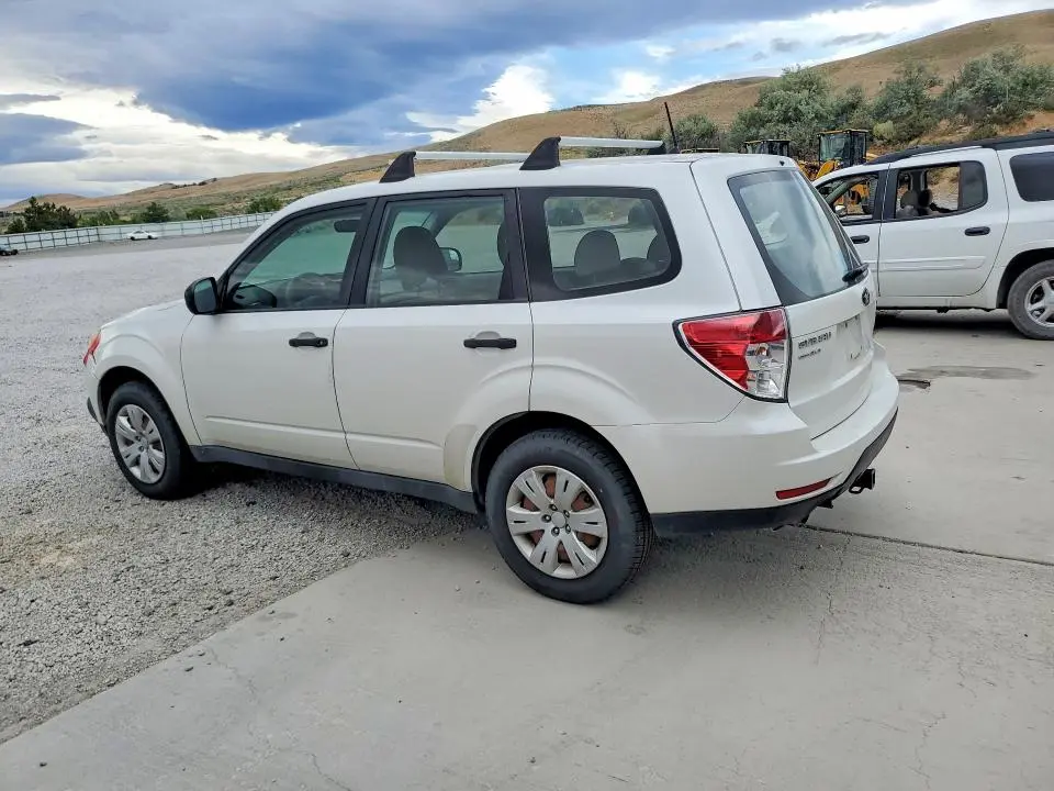 2010 SUBARU FORESTER 2.5X  