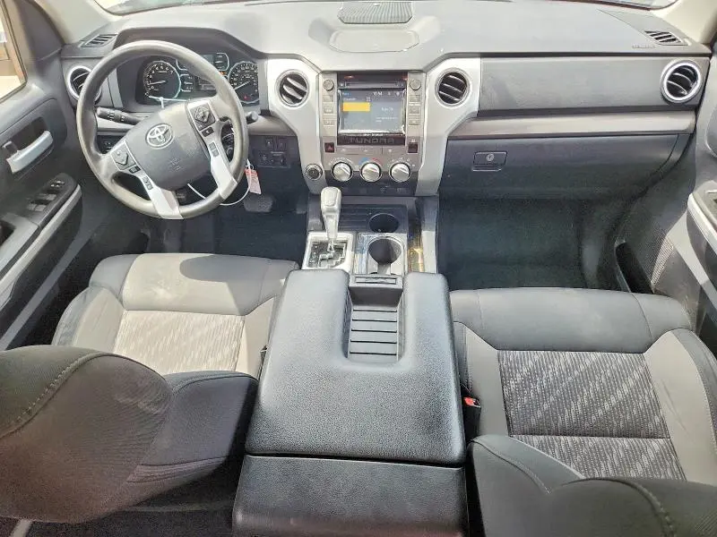 2018 TOYOTA TUNDRA CREWMAX SR5  