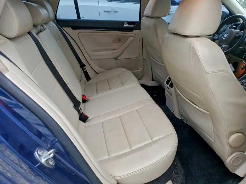 2012 VOLKSWAGEN JETTA TDI  