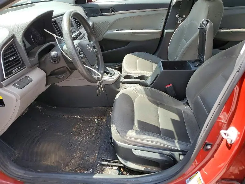 2018 HYUNDAI ELANTRA SE  
