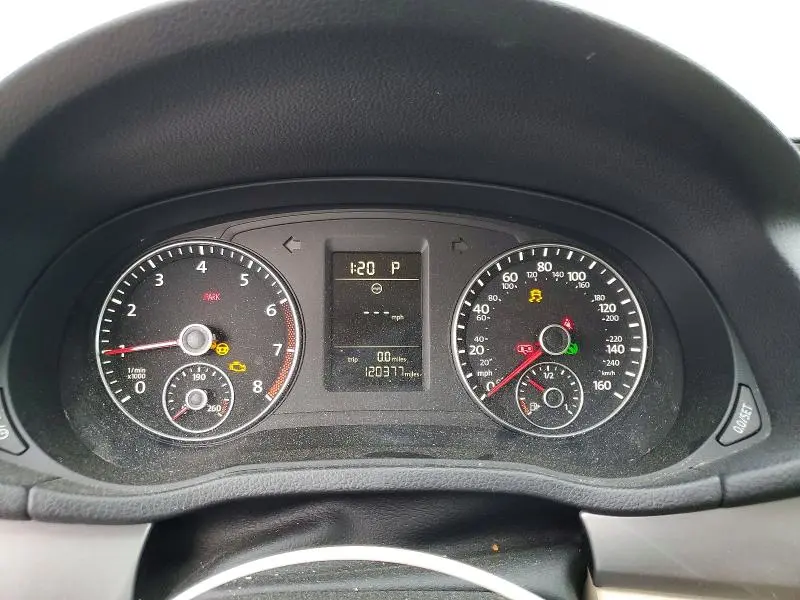 2015 VOLKSWAGEN PASSAT S  