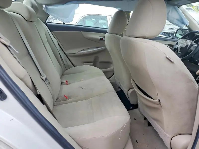 2012 TOYOTA COROLLA LE  