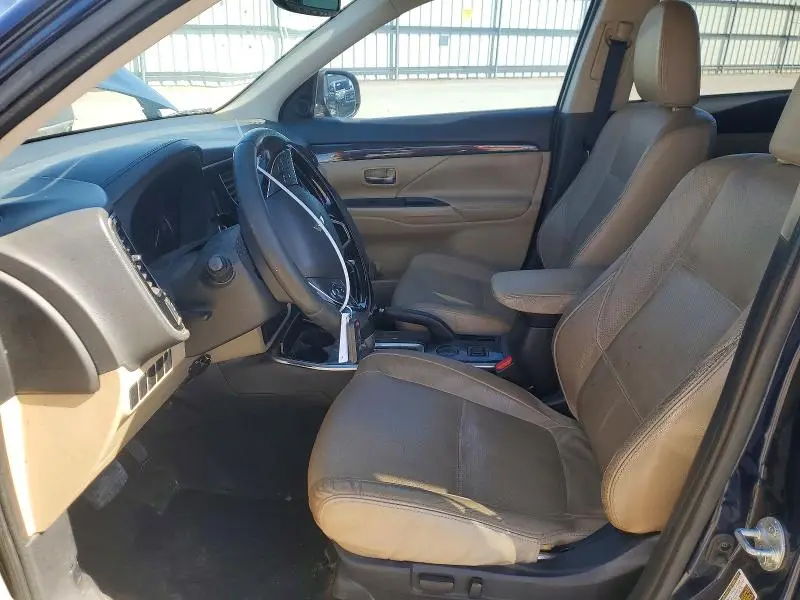 2017 MITSUBISHI OUTLANDER SE  