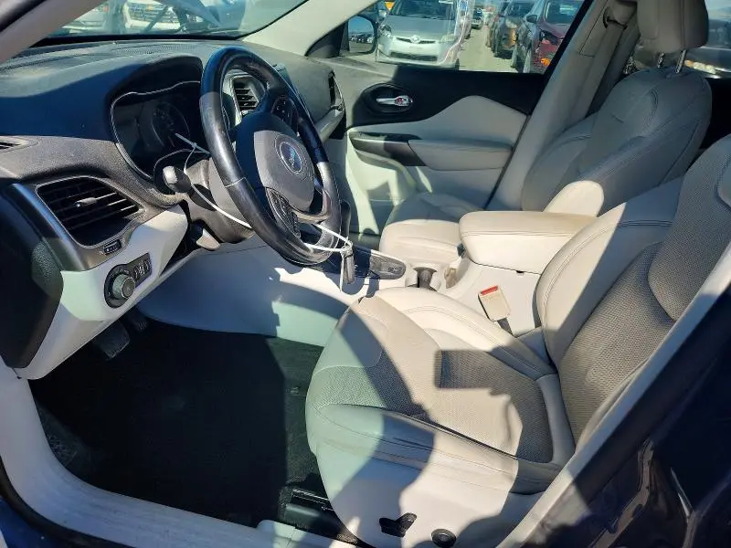 2021 JEEP CHEROKEE LATITUDE LUX  