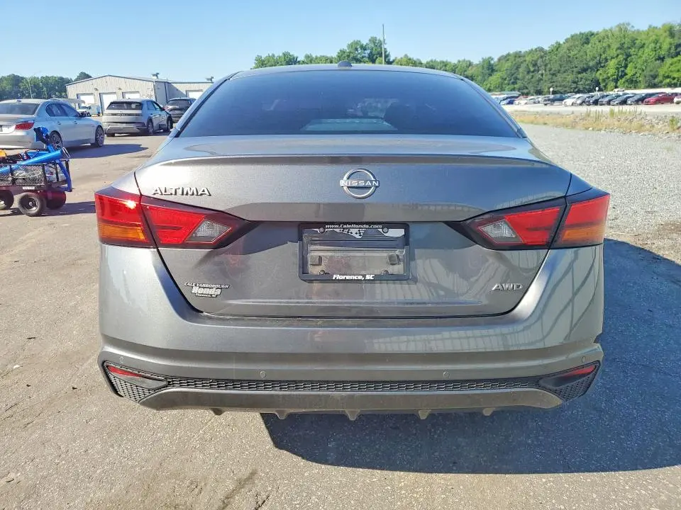 2025 NISSAN ALTIMA SV  