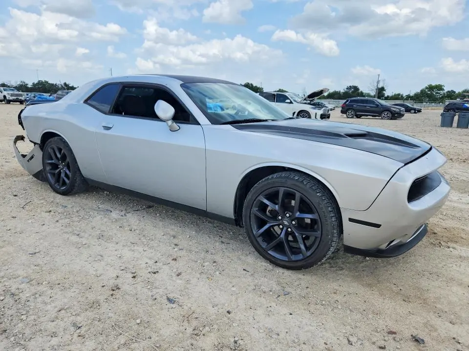 2021 DODGE CHALLENGER SXT  