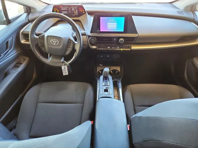 2024 TOYOTA PRIUS LE  