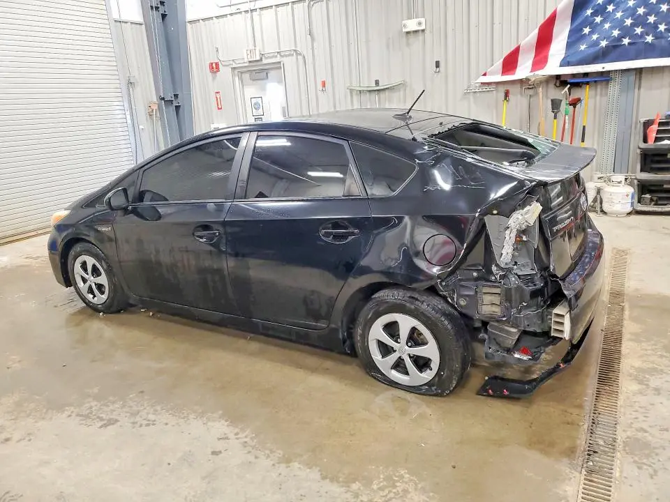 2014 TOYOTA PRIUS THREE  