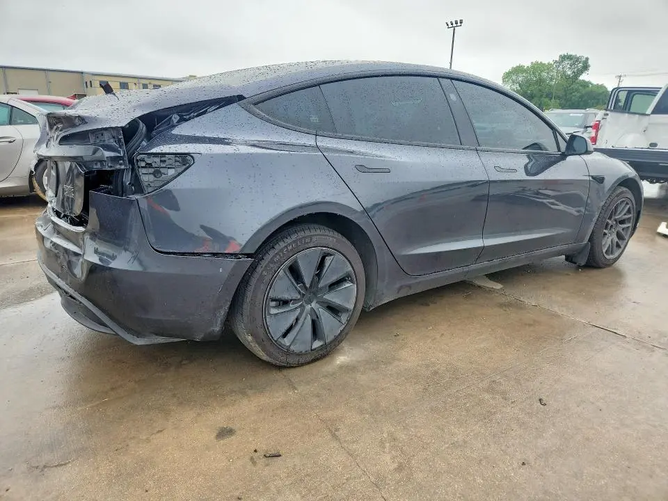 2025 TESLA MODEL 3   