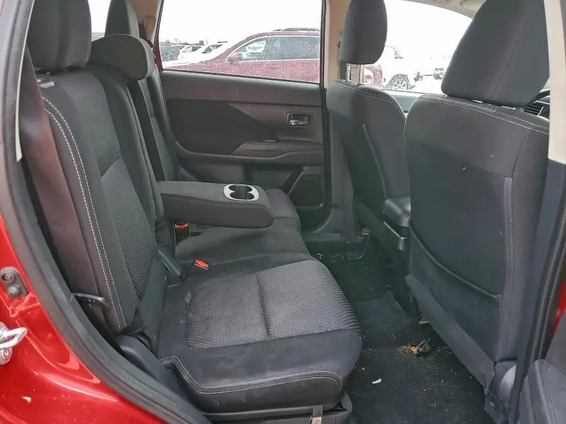 2017 MITSUBISHI OUTLANDER ES  