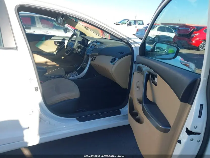 2013 HYUNDAI ELANTRA GLS