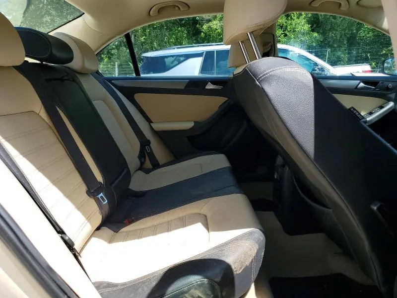2014 VOLKSWAGEN JETTA SEL  