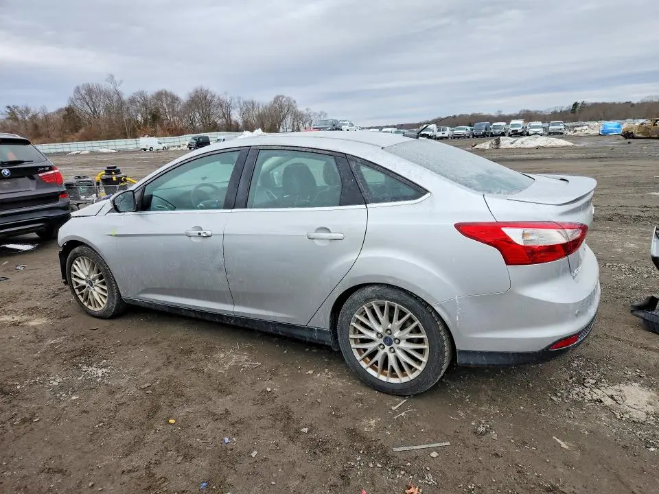 2014 FORD FOCUS TITANIUM  