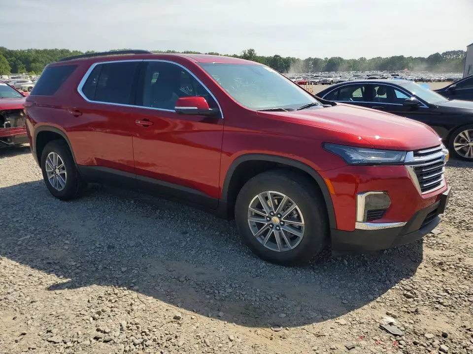 2023 CHEVROLET TRAVERSE LT  