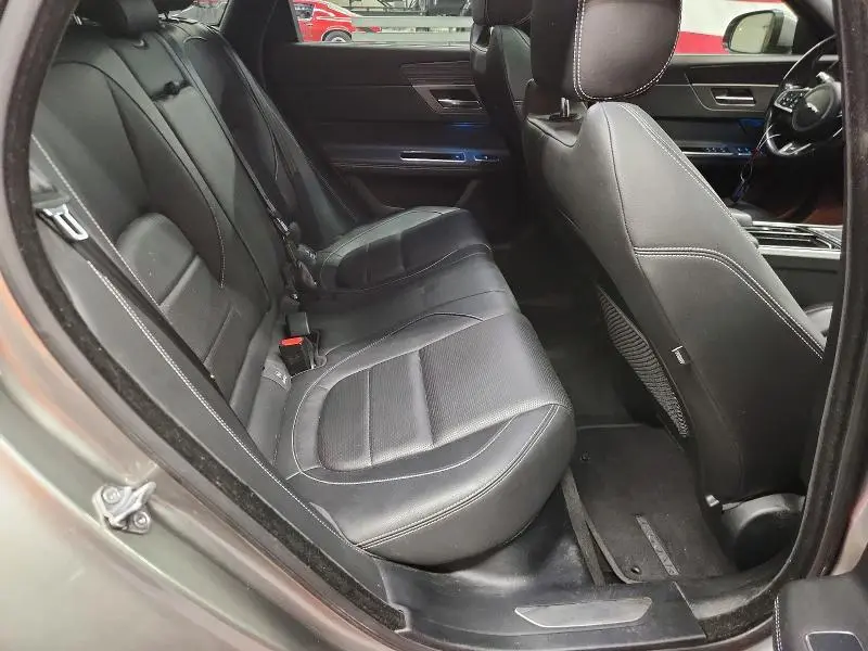 2018 JAGUAR XF S  