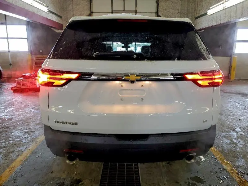 2023 CHEVROLET TRAVERSE LT  