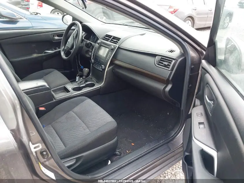 2017 TOYOTA CAMRY LE