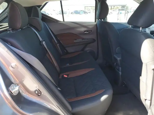 2020 NISSAN KICKS SR  