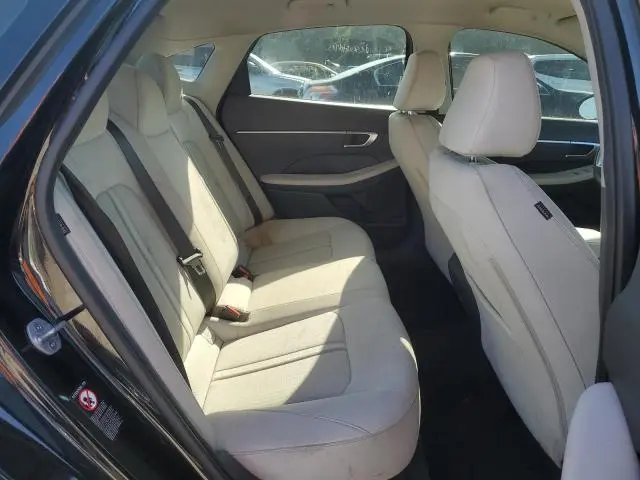 2023 HYUNDAI SONATA SE  