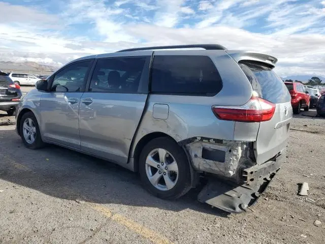 2016 TOYOTA SIENNA LE  