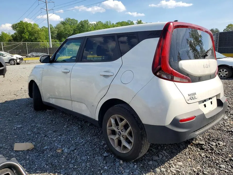 2022 KIA SOUL LX  