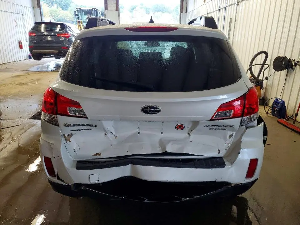 2013 SUBARU OUTBACK 3.6R LIMITED  