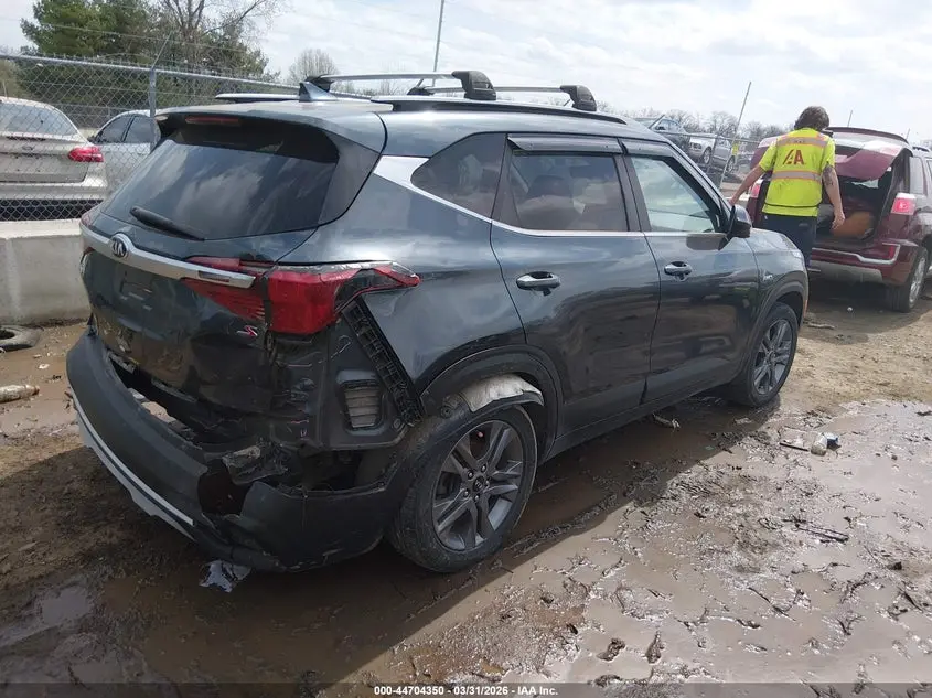 2021 KIA SELTOS S