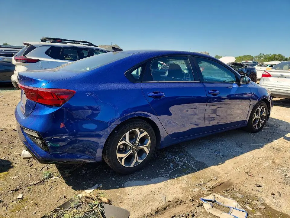 2021 KIA FORTE LXS  