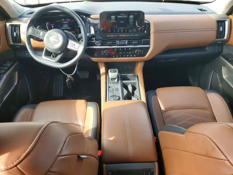 2024 NISSAN PATHFINDER PLATINUM  