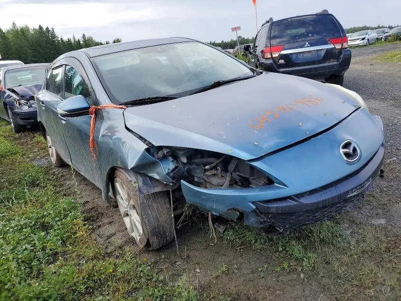 2010 MAZDA 3 S  