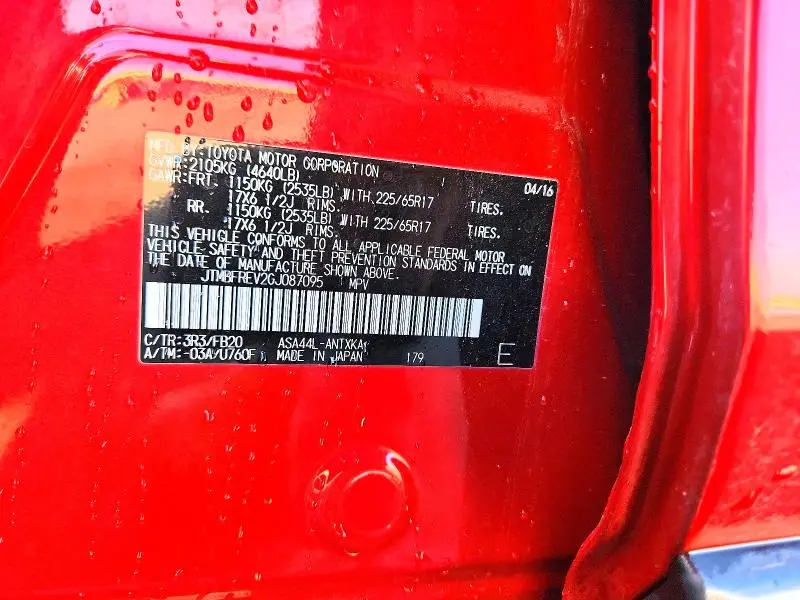 2016 TOYOTA RAV4 LE  