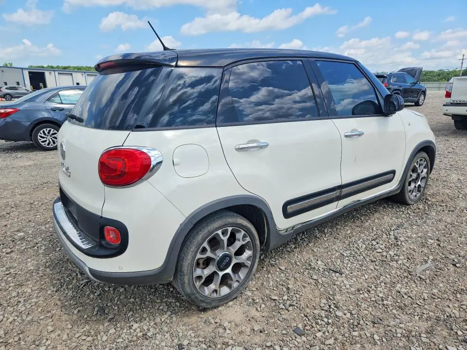 2015 FIAT 500L TREKKING  