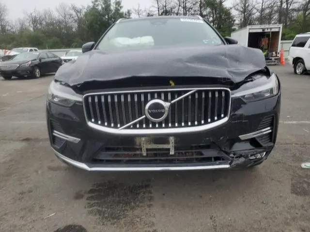 2022 VOLVO XC60 B5 INSCRIPTION  