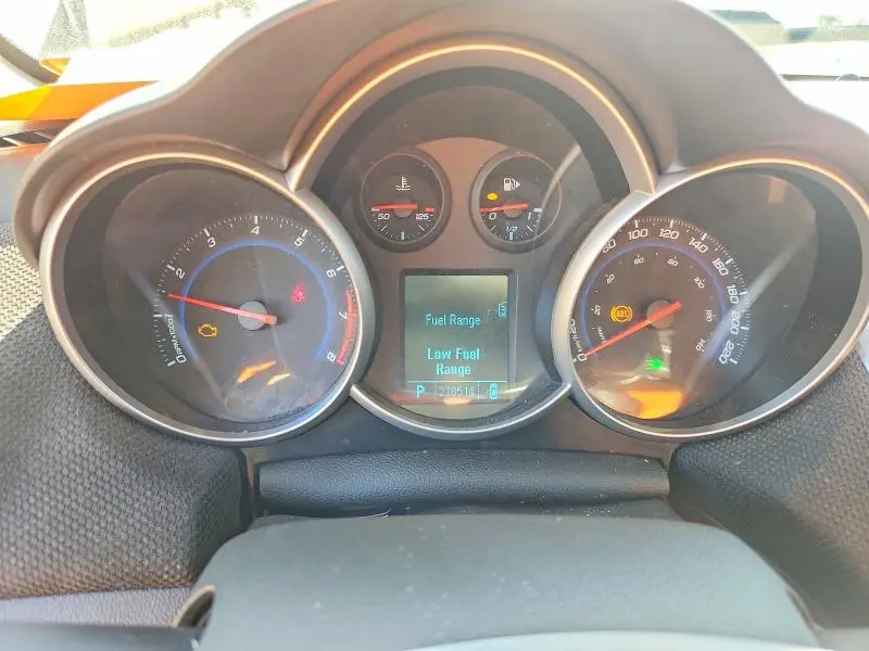 2011 CHEVROLET CRUZE LT  