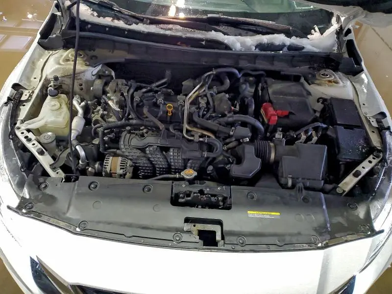 2021 NISSAN ALTIMA SR  