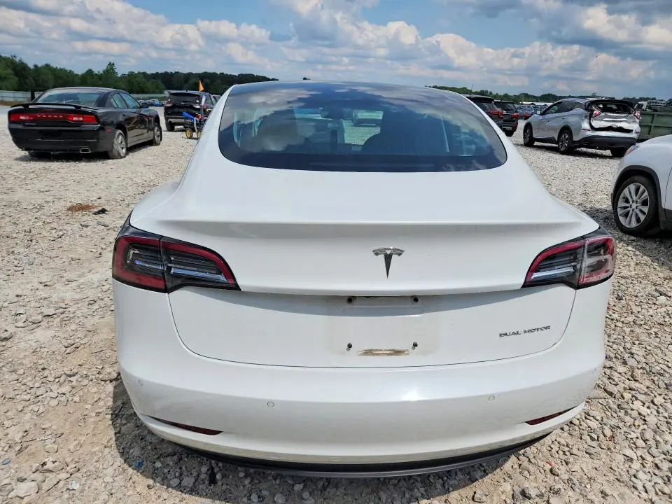 2018 TESLA MODEL 3   