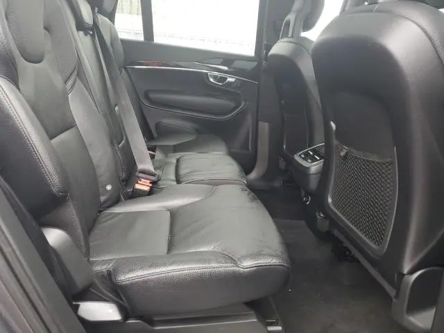2018 VOLVO XC90 T6