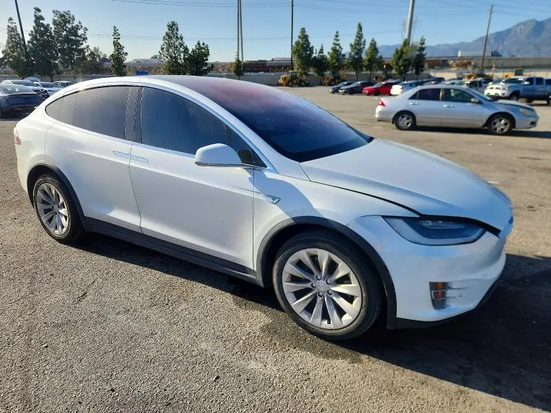 2016 TESLA MODEL X   