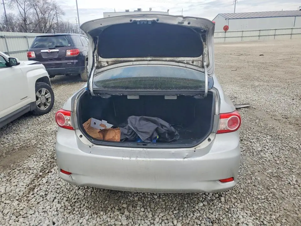 2011 TOYOTA COROLLA LE  