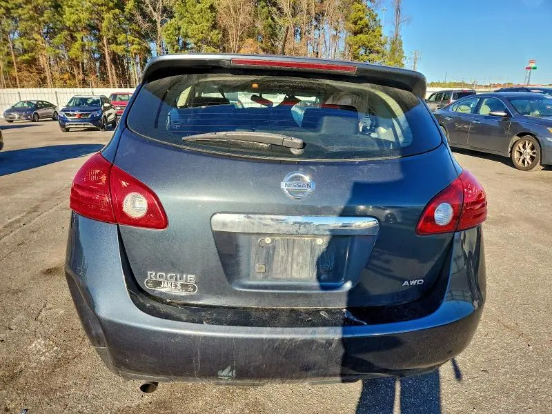 2013 NISSAN ROGUE S  