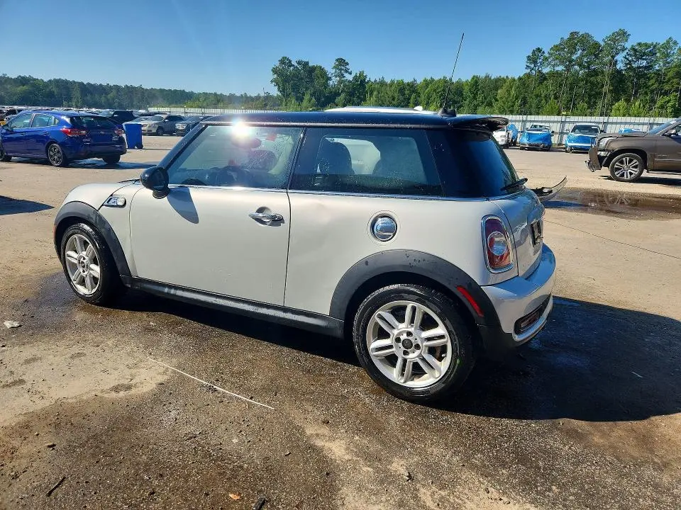 2013 MINI COOPER S  